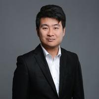 photo of Roger Huang