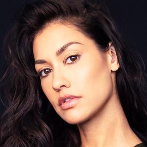 janina gavankar