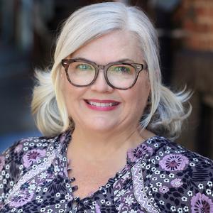 photo of Paula Pell