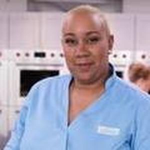 Elle Scott
