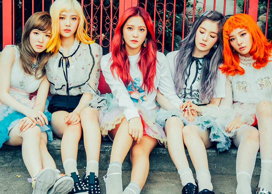 Участники ред вельвет. Ред вельвет группа. K Pop группа Red Velvet. Группа ред вельвет участницы. Группа Red Velvet 2014.