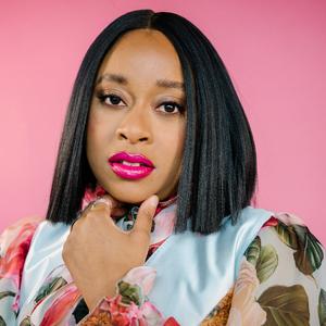 photo of Phoebe Robinson