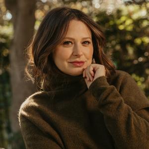 photo of Katie Lowes