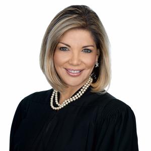 photo of Eva Guzman