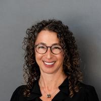 photo of Stacy Feld