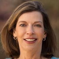 photo of Evelyn Farkas