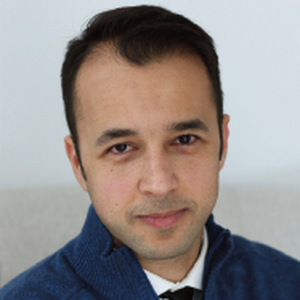 photo of Omid Fotuhi